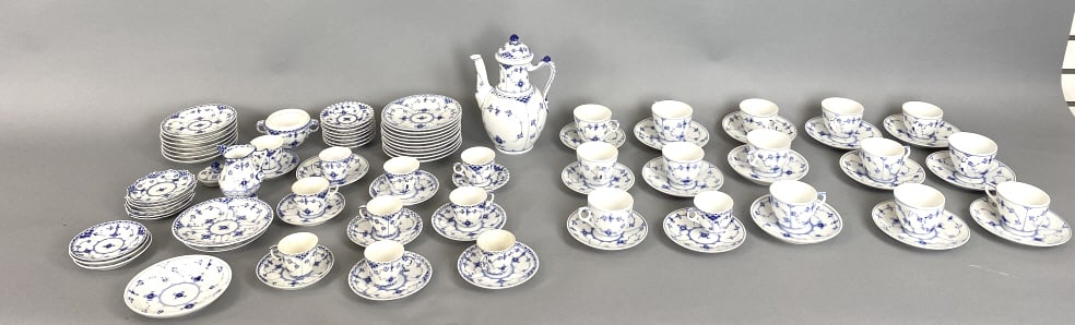 Assembled Royal Copenhagen China: Assembled Royal Copenhagen China Blue fluted and blue fluted lace Approx. 64pcs