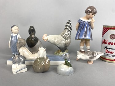 Grouping of Demark Figures & Animals