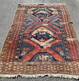 Heriz Style Rug