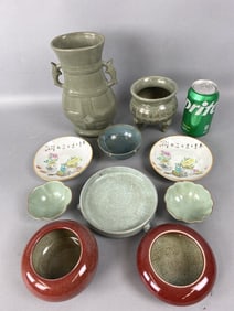 Group of 10 Chinese Porcelain Items