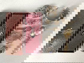 8 Georg Jensen Sterling Silver Items: 8 Georg Jensen Sterling Silver Items. Comprising of: 1 bracelet 1 necklace in original box 4 pins 1 money clip 1 spoon Condition: Needs cleaning.