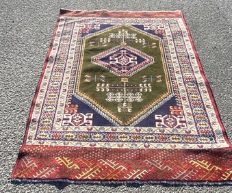 Pakistan Floral & Geometric Design Rug