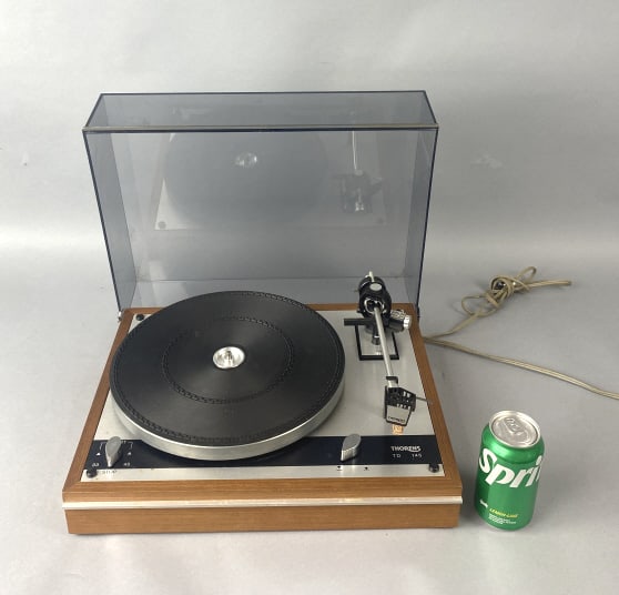 Thorens TD 145 Turntable (1 of 9)