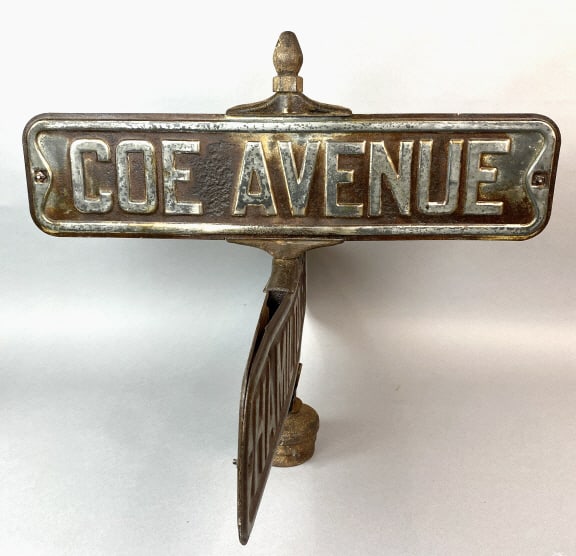 Crossroad Sign Coe Avenue & Hamilton St. (1 of 4)