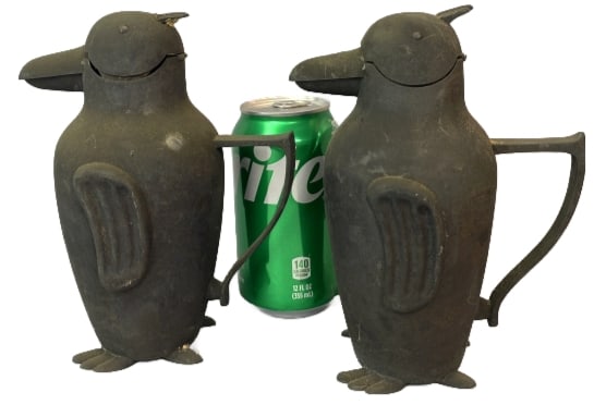 Pair of Art Deco Penguin Cocktail Shakers (1 of 7)