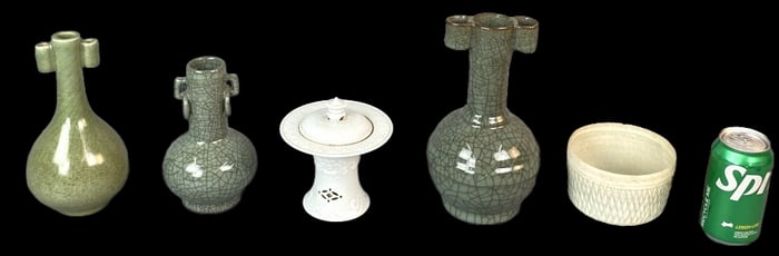 Group of 5 Asian Porcelain Articles