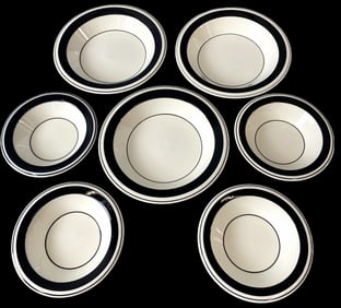 "Arabia" Faenza Partial Dinner Set