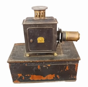 Laterna Magica Slide Projector & 11 Slides