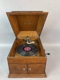 Victor Table Top Vitrola