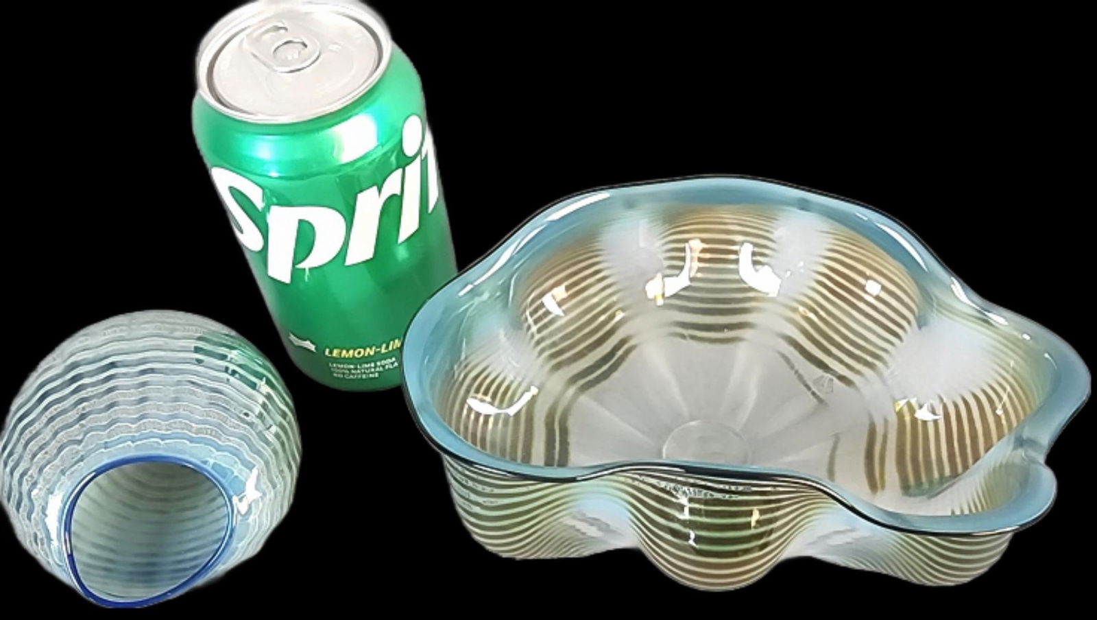 2 Dale Chihuly Teal Blue Seaform Bowls (1 of 16)