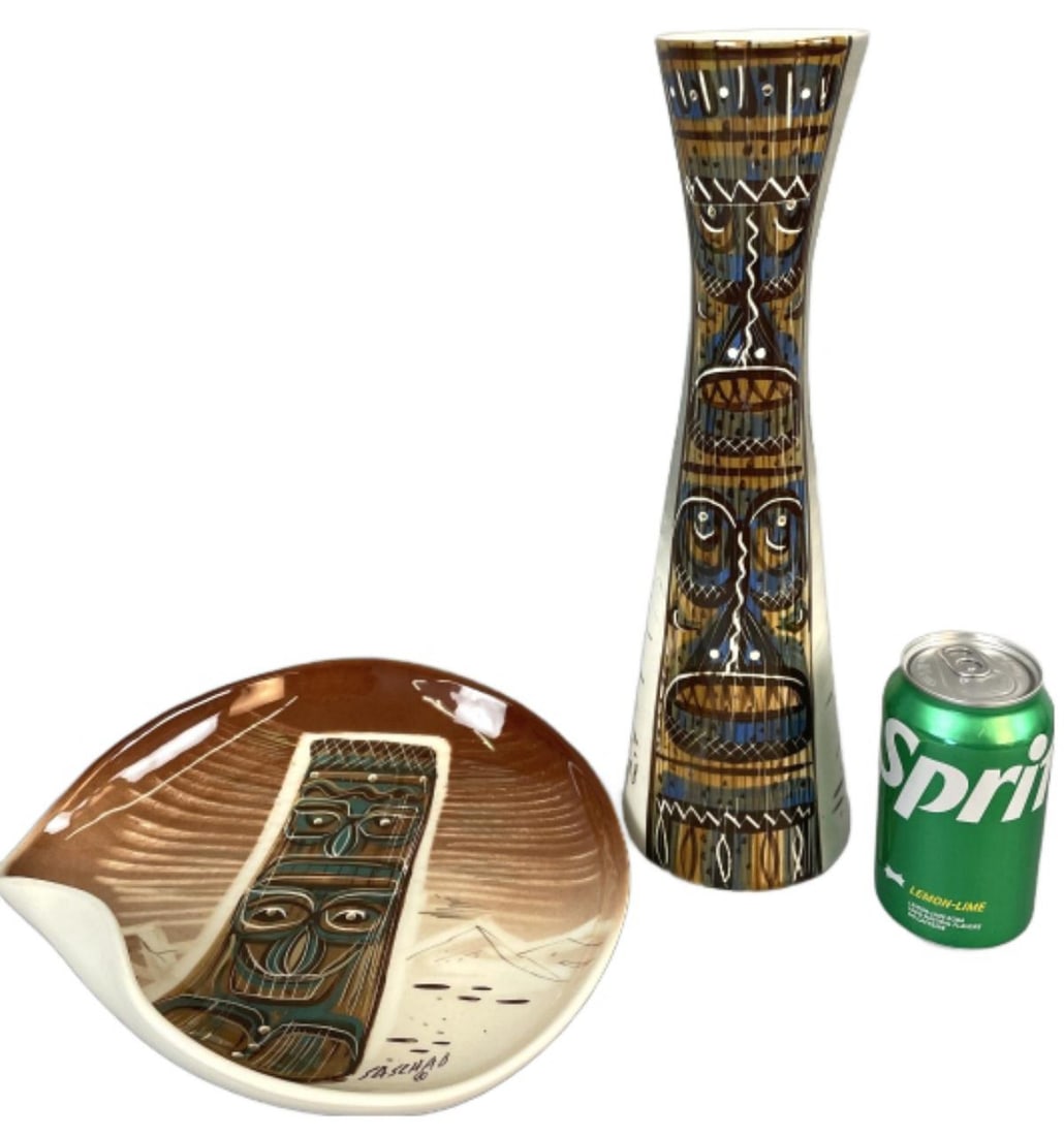 2 MCM Sascha Brastoff Totem Pole Ceramics: 2 MCM Sascha Brastoff Totem Pole Ceramics. Vase: 14 1/4"h x 4 1/4"diam. Condition: Good.
