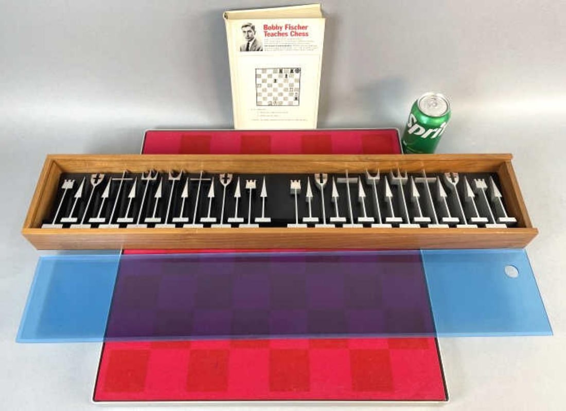 ALCOA Aluminum Abstract Chess Set: ALCOA Aluminum Abstract Chess Set. Board: 19"sqr. Condition: Faded fabric.