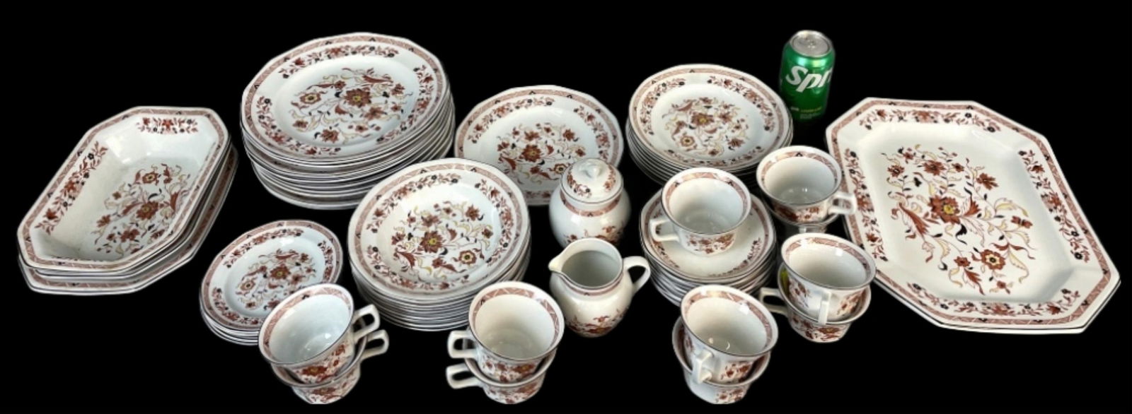 Wedgewood Kashmar Partial Dinner Set (1 of 14)