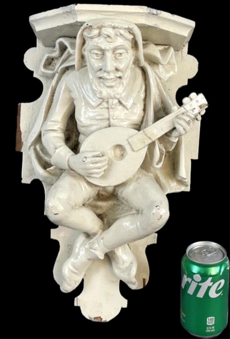 Figural Painted Wood Wall Bracket: Figural Painted Wood Wall Bracket 16"h x 10 1/2"w Condition: Some loss of paint, old repairs, chipped wood.