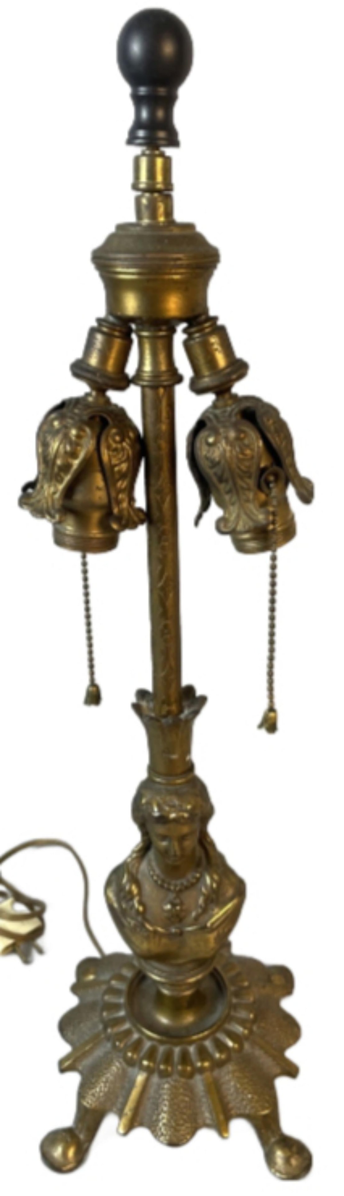 Rembrandt R7162 Bronze Lamp: Rembrandt R7162 Bronze Lamp. Top of finial:11 1/4"h x 22"w x 8"d Condition: Untested.
