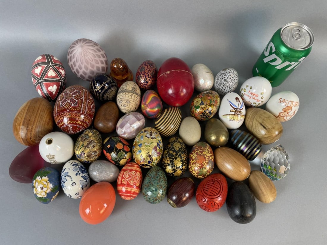 Grouping of Assorted Style Eggs (1 of 8)