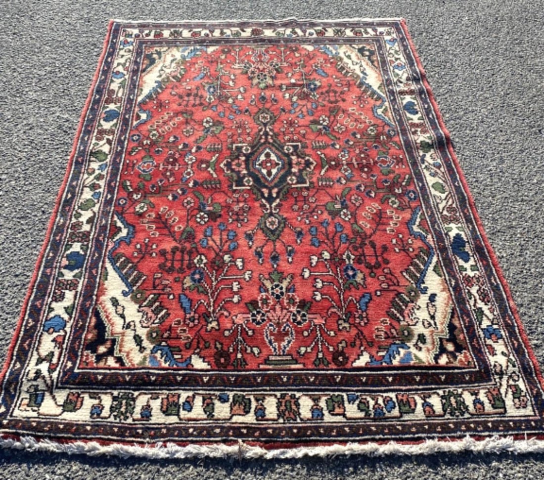 Hamadan Floral Design Rug (1 of 5)