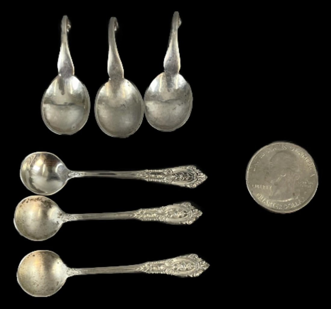 6 Sterling Salt Spoons Including 3 George Jenson: 6 Sterling Salt Spoons Including 3 George Jenson. Condition: Needs cleaning.