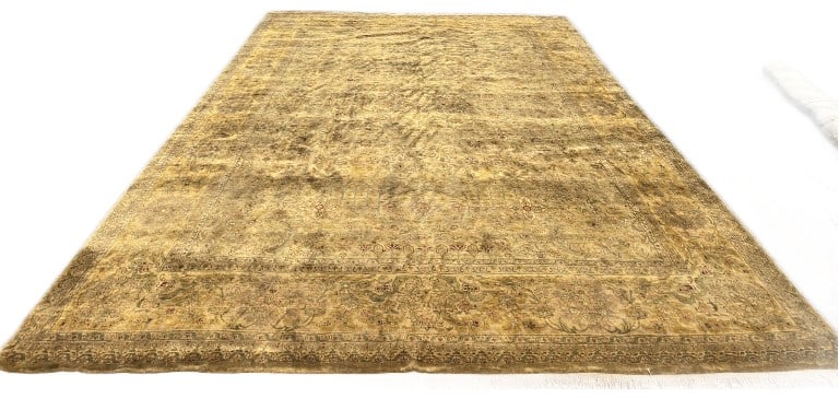 Indian Style Floral Decorated Rug: Indian Style Floral Decorated Rug. 15' 6" x 11' 11" Condition: Loss of fringe to 1 end, loss of pile in small spots.