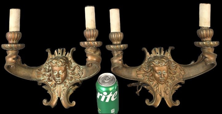 Pair of French Style Bronze Wall Sconces (1 of 7)