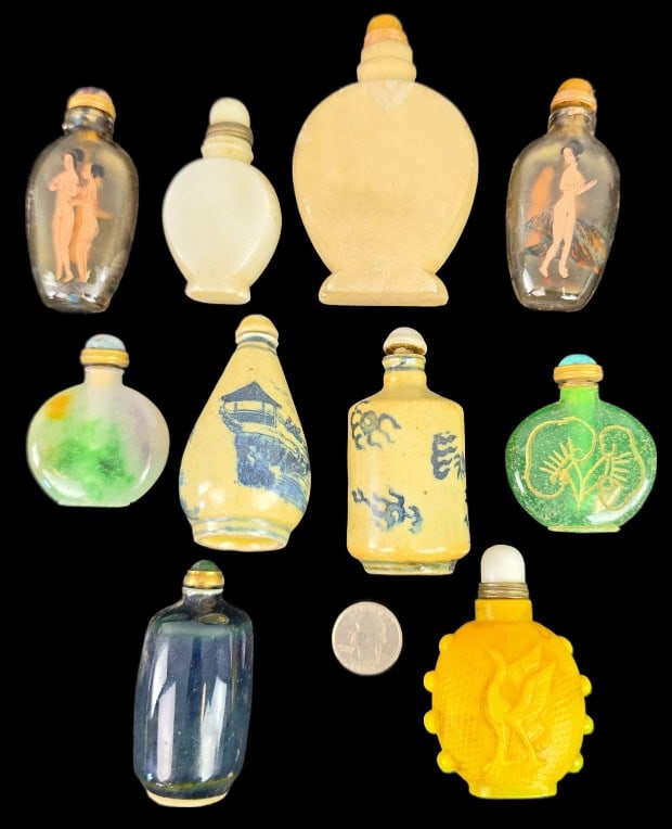 10 Chinese Snuff Bottles (1 of 11)