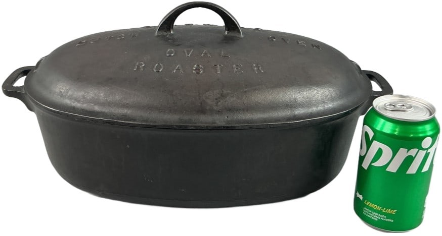 Griswold No. 5 Dutch Oven Oval Roaster (1 of 8)
