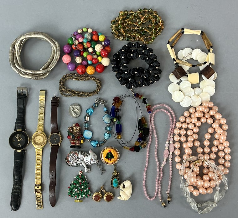 Grouping of Costume Jewelry (1 of 8)
