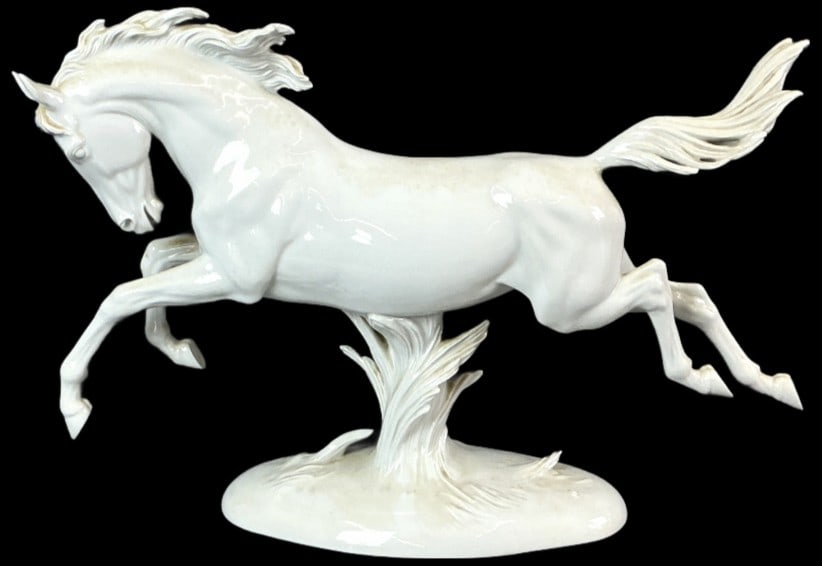 Rosenthal Jumping Horse Porcelain Figurine: Rosenthal Jumping Horse porcelain figurine. Measures 14.5"h x 21?w x 6?d. Condition: Good. Needs cleaning.