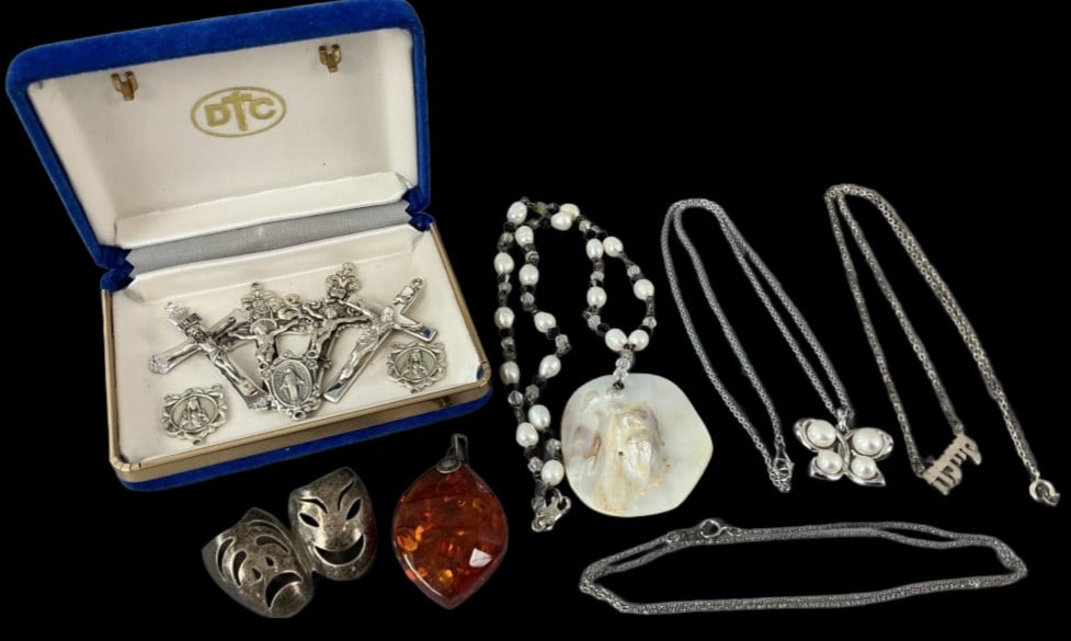 Grouping of Sterling Silver Jewelry (1 of 6)
