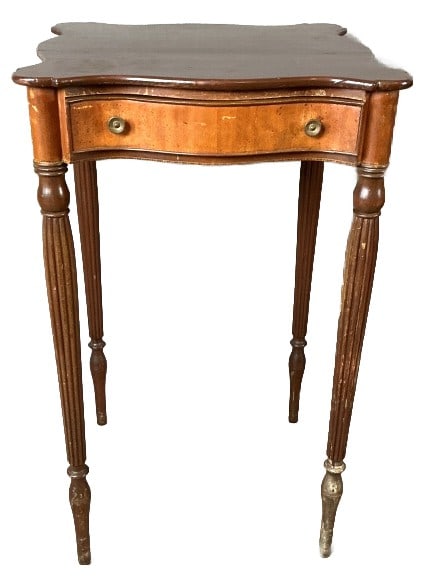 Sheraton Style Maple Side Table (1 of 5)
