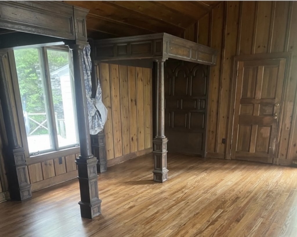 Pair of Oak Full Tester Beds: Pair of Oak Full Tester Beds. 3 curtain holders per bed. 90"h x 95"w x 61 1/2"d. Condition: Wood loss to 1 corner, scratches, scuffs, 1 side unfinished towards wall or adjoin to other bed.