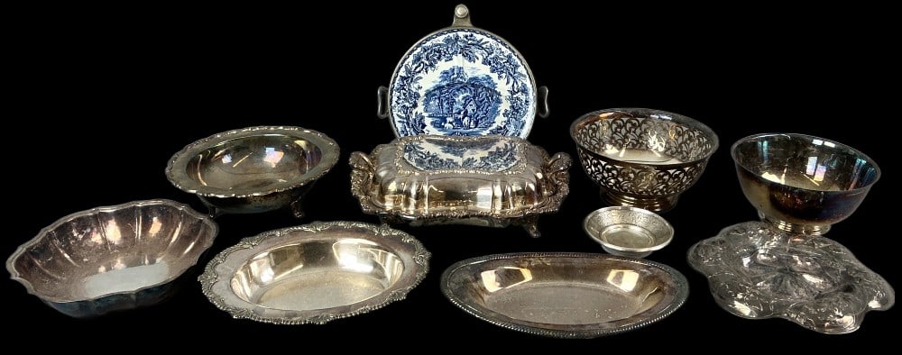 Grouping of Silver Plated Bowls & Warming Plate (1 of 4)