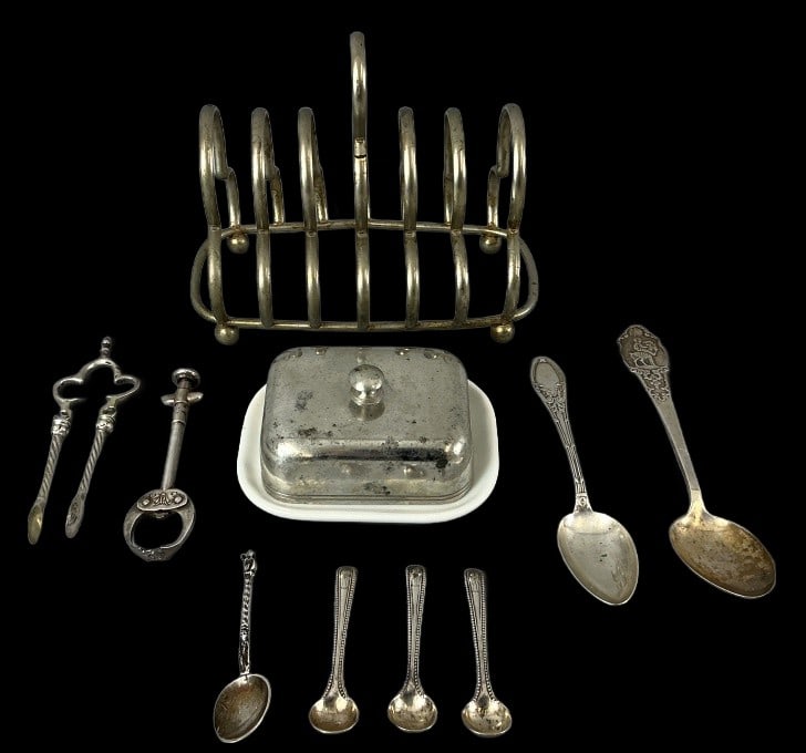 Grouping of Sterling Silver & Plated Articles: Grouping of silver and plated articles. Comprised of: 3 sterling silver salt spoons, 1 sterling silver sugar tongs,1 830 silver spoon, 1 800 silver spoon, 1 silver spoon with Dutch pseudo marks, 1 sil