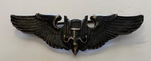 Sterling WWII Pilots Wings 1943 Bomber Pin (1 of 4)