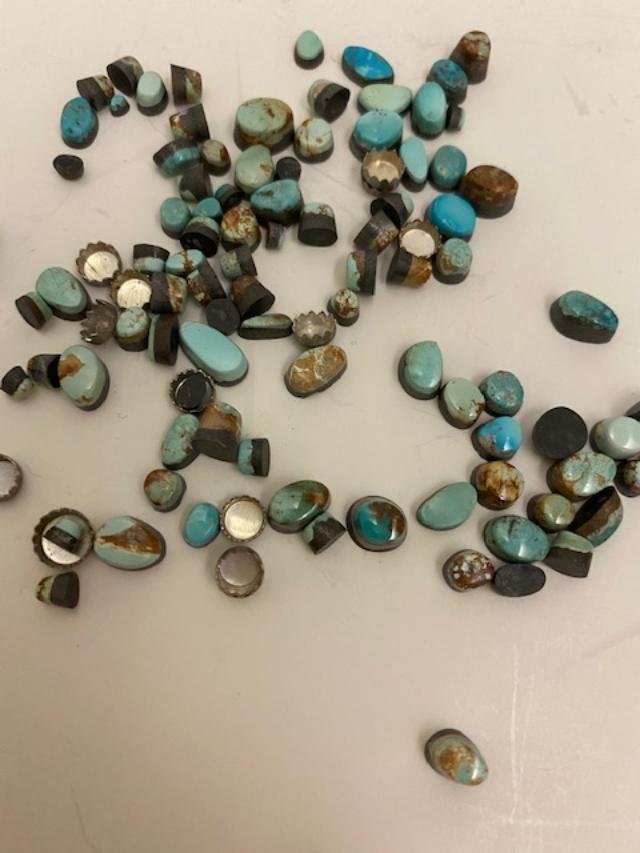 Large Lot of turquoise pieces cabs cabochons (1 of 2)