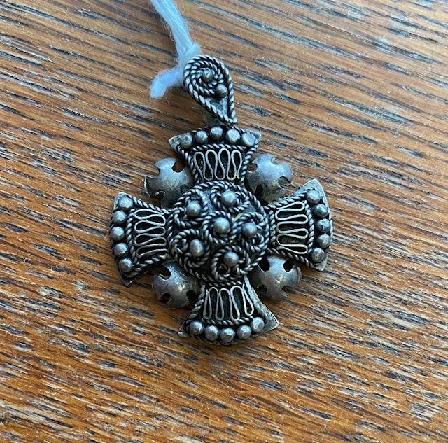 Jerusalem silver cross pendant signed 1940 (1 of 2)