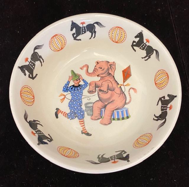Vintage Wedgwood Child's Circus Dish 1920 (1 of 3)