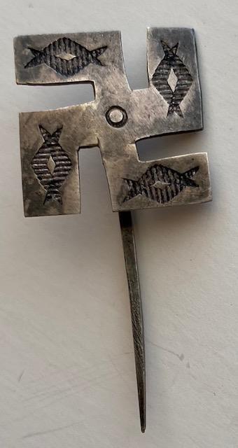 Native American Navajo whirling log stick pin 1930 (1 of 2)