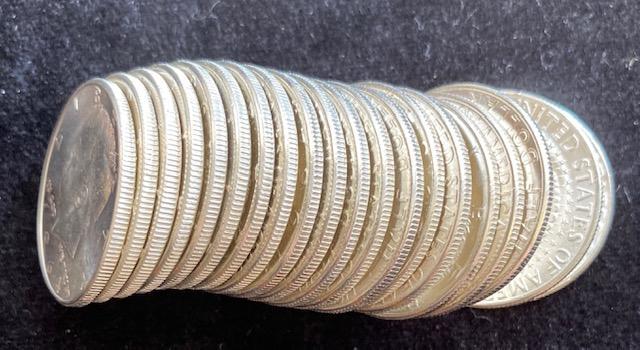 Kennedy 1964 Half Dollars silver roll BU (1 of 3)