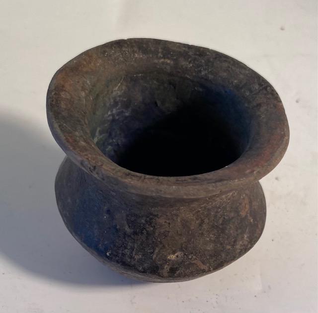 Pre-Columbian Black Pot 1200 AD (1 of 3)