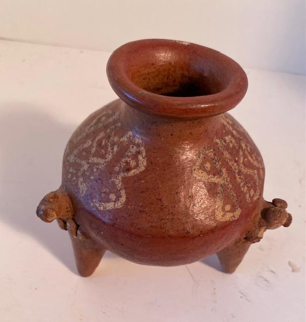 Pre-Columbian Tripod Pot  1200 AD (1 of 4)