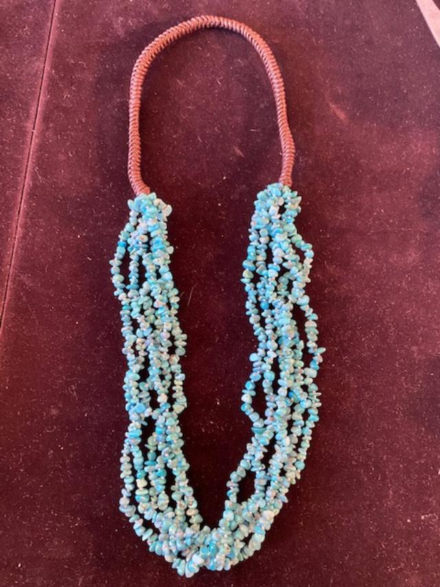 Native American Navajo Turquoise Necklace (1 of 3)