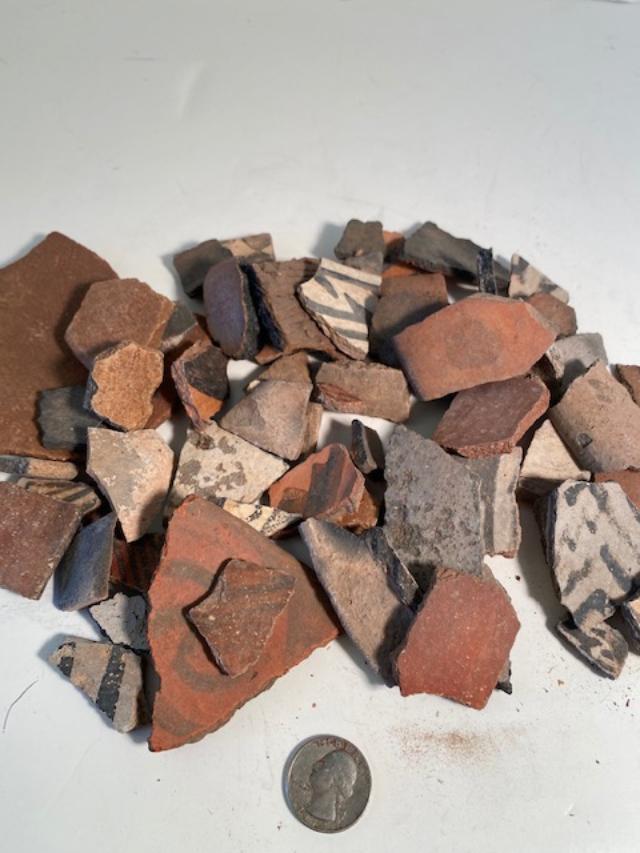 Native American Hohokam Pottery Shards Deming NM: Collection of Hohokam Indian pottery shards. Lots of colored pieces. Quarter shown for scale. FREE DOMESTIC SHIPPING.