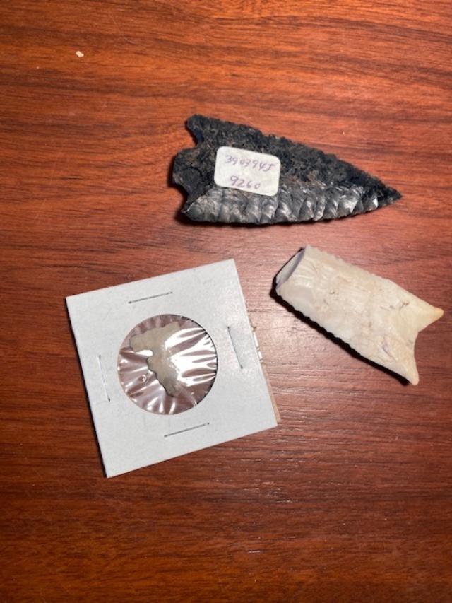 3 Native American Arrowheads Clovis (1 of 4)