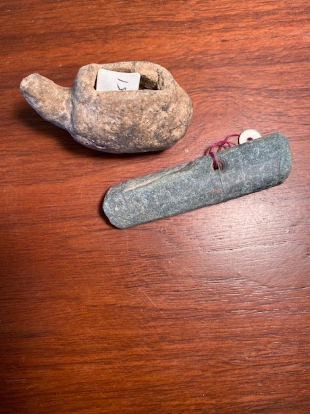 Native American Tool/Pot Lot of 2 (1 of 2)