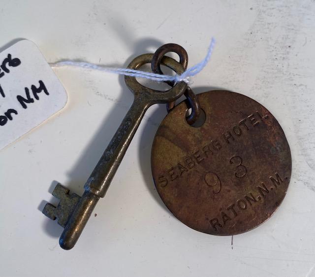 Vintage metal Hotel Key Raton New Mexico (1 of 3)