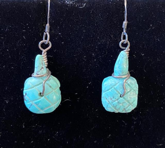 zuni Turtle Fetish Earrings (1 of 2)