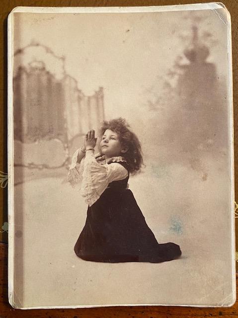 Photograph of Young Girl Praying 1880: Original CABINET CARD photo of young girl saying a prayer. Circa 1880. FREE DOMESTIC SHIPPING.
