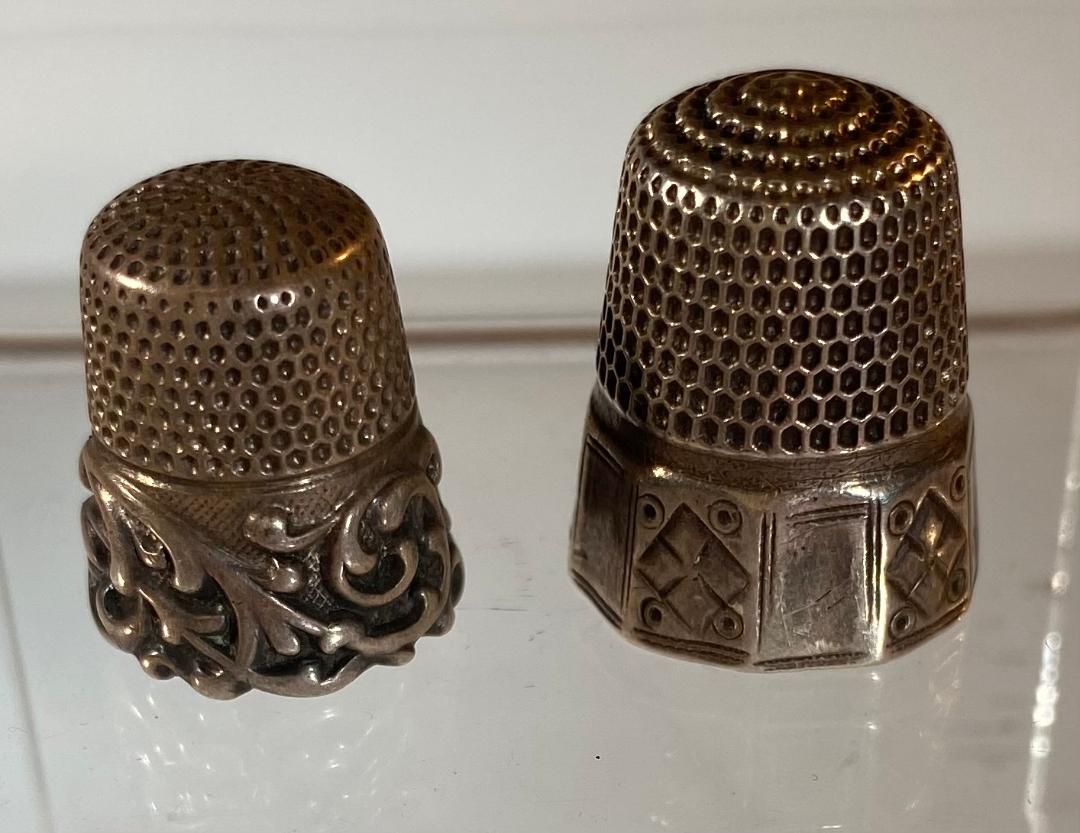 Lot of 2 Vintage Sterling Thimbles ca 1910 (1 of 2)