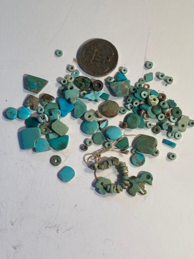Hohokam Turquoise Pieces Arizona 1200 AD: Arizona Native American Hohokam site lot of turqoise shells, drilled pieces, strung beads, carved bird and more. Quarter shown for scale. FREE DOMESTIC SHIPPING